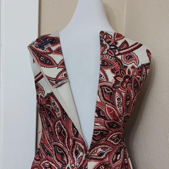 TH Floral Print Dress - Picture 6 of 9